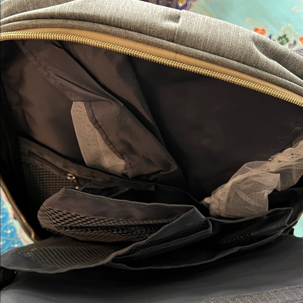Amazon Gray Baby Bag - Picture 5 of 10